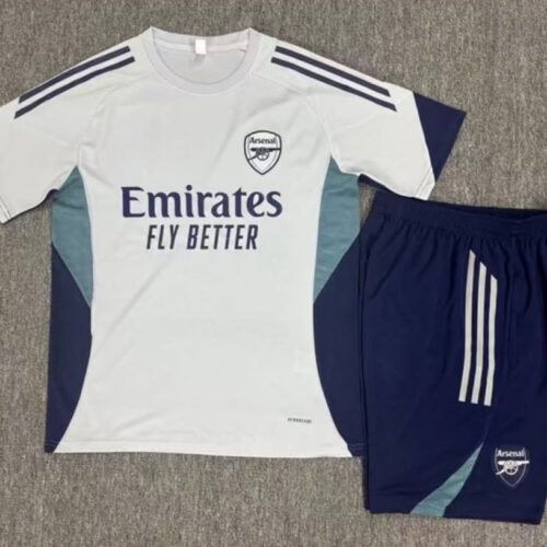 IMG_7870.jpg Arsenal Trainingssetje 25/26