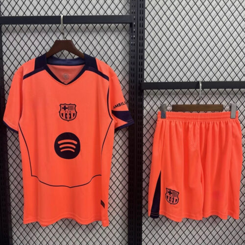 IMG_8546_d83fd9fc-17f5-432c-9789-8a4391ec1293.jpg Barcelona 3de Setje 25/26