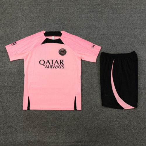 PHOTO-2025-06-16-14-27-19_87ea6118-fb6d-4ac2-9801-ff9f850fdeae.jpg PSG Trainingssetje 24/25