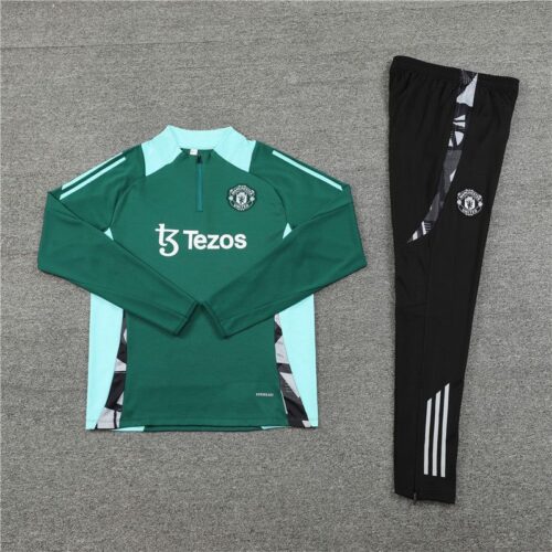 PHOTO-2025-06-18-19-50-06.jpg Manchester United Trainingspak 24/25