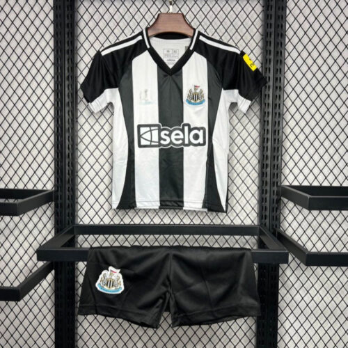 Newcastle United Thuissetje 24/25
