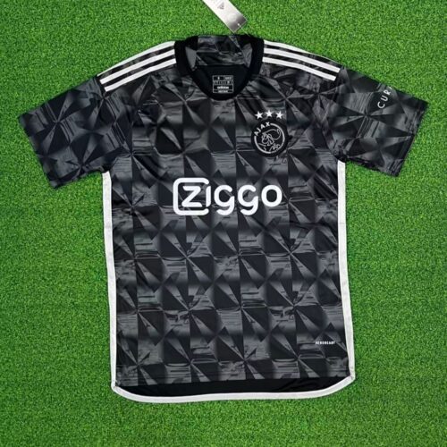 PHOTO-2025-06-18-20-32-442.jpg Ajax Derde Shirt 23/24