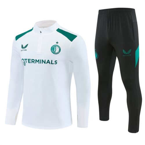 139489E4-9898-40E3-8812-0E4E0C7DC3FD Real Madrid Trainingspak 26/27 – Crème/Magenta