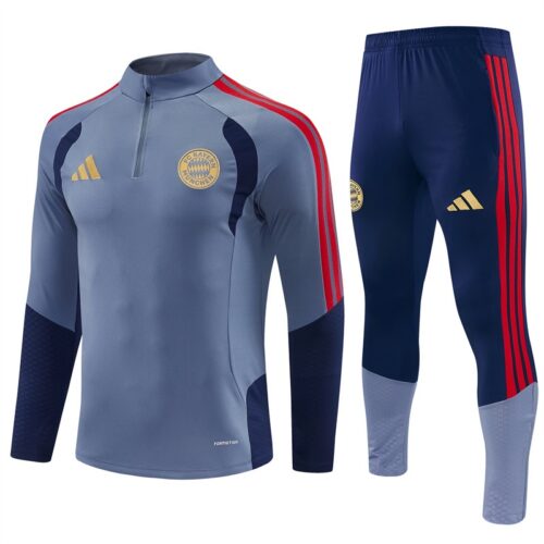 17BF3181-2C9D-4FCD-B2A5-F359DE9E17C3 Bayern München Trainingspak 26/27 – Grijsblauw/Navy
