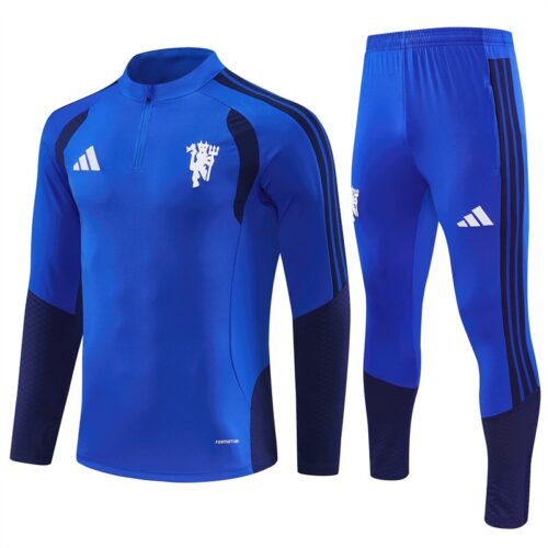 62749755-86F7-44EF-AB30-CB51ABC89334 Manchester United Trainingspak 26/27 – Rood/Zwart