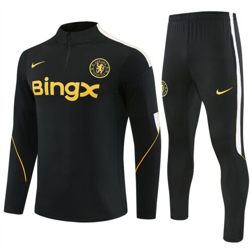 920EE4DB-64C1-4101-AE9E-E999D4F24793 Chelsea Trainingspak 26/27 – Blauw/Zwart