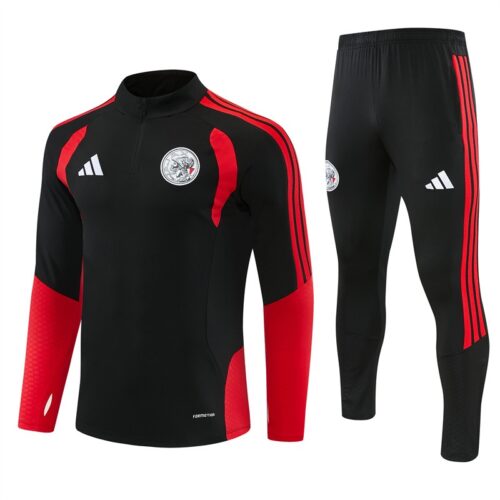 A20CECA2-C1C4-40DE-BBAB-DC7DE4D18189 Ajax Trainingspak 26/27 – Wit/Zwart/Rood