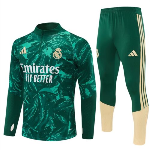 B77CF6DD-2F53-4412-8F88-C92F5FF6E8DD Real Madrid Trainingspak 26/27 – Crème/Magenta