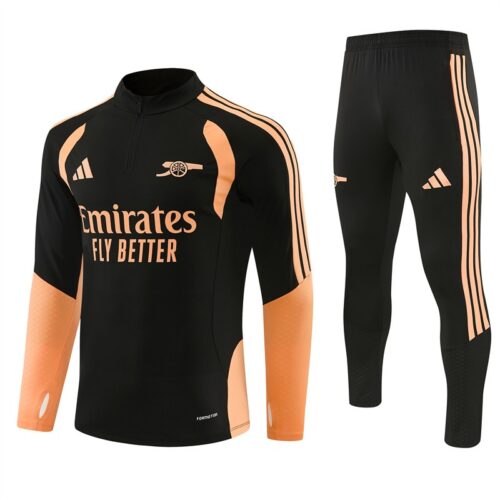 C60E19A6-DDF6-4EC3-85AA-30135D84FA9D Arsenal Trainingspak 26/27 – Zwart/Oranje