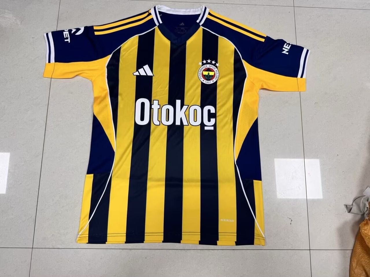 Fenerbahçe thuis shirt 25/26