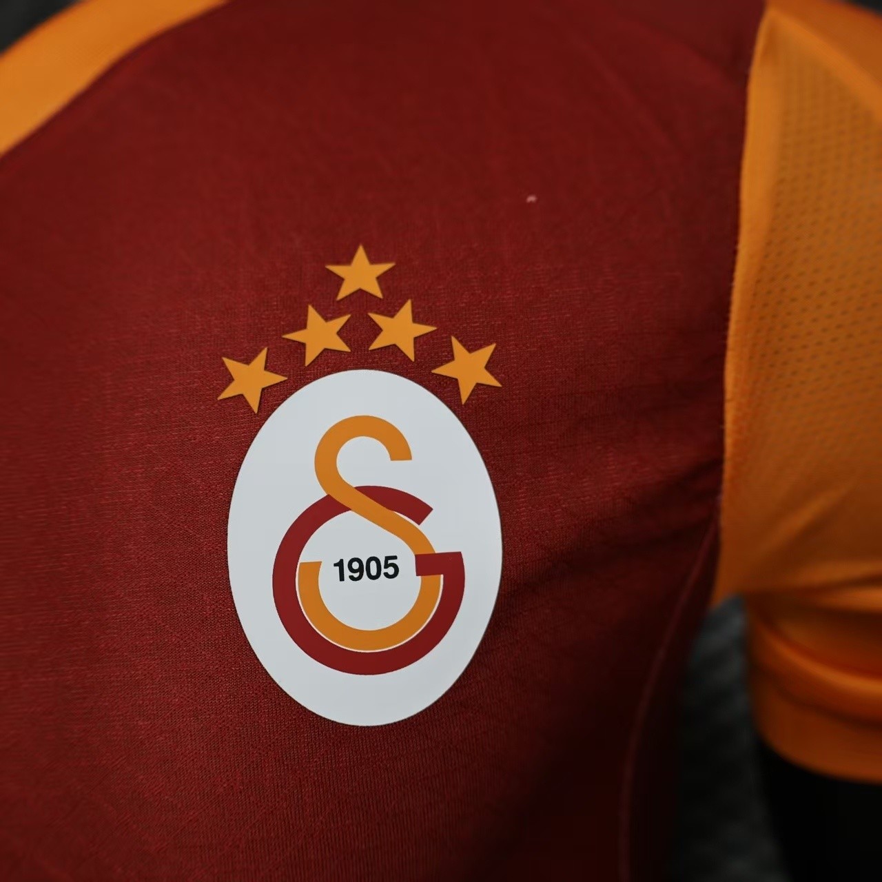 Galatasaray thuis shirt 25/26